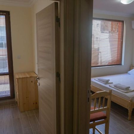 Rent Apartments Martin Beach Pomorie Extérieur photo